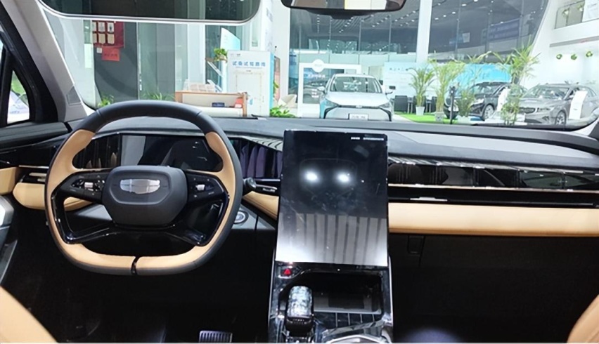 吉利博越L实车评测，“新三好SUV”当之无愧