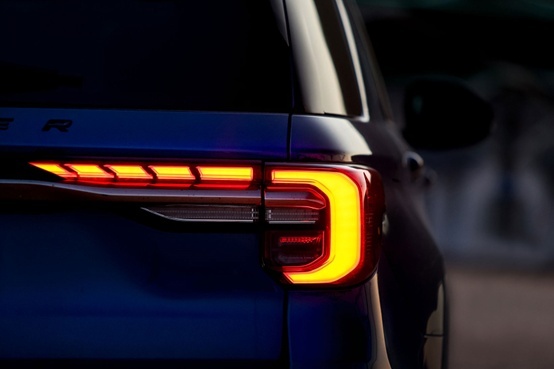 中大型后驱SUV，错位竞争的全新福特探险者