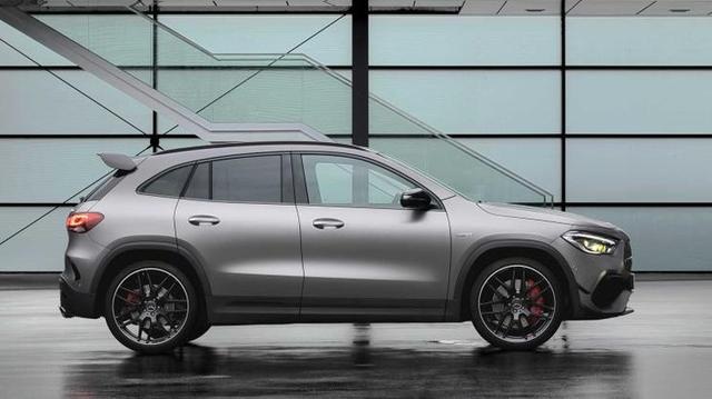 全新奔驰AMG GLA 45官图 最大功率突破400马力