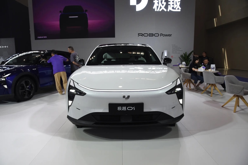 极越01 VS 特斯拉ModelY，中外纯视觉智驾方案车型大比拼！