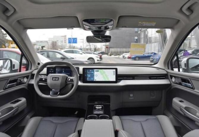 新知达人, 爱驰U5 PRO 最高续航600km 还有啥亮点？
