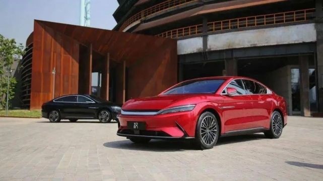 特斯拉Model3降到了25万以内，蔚来理想小鹏害怕了吗？