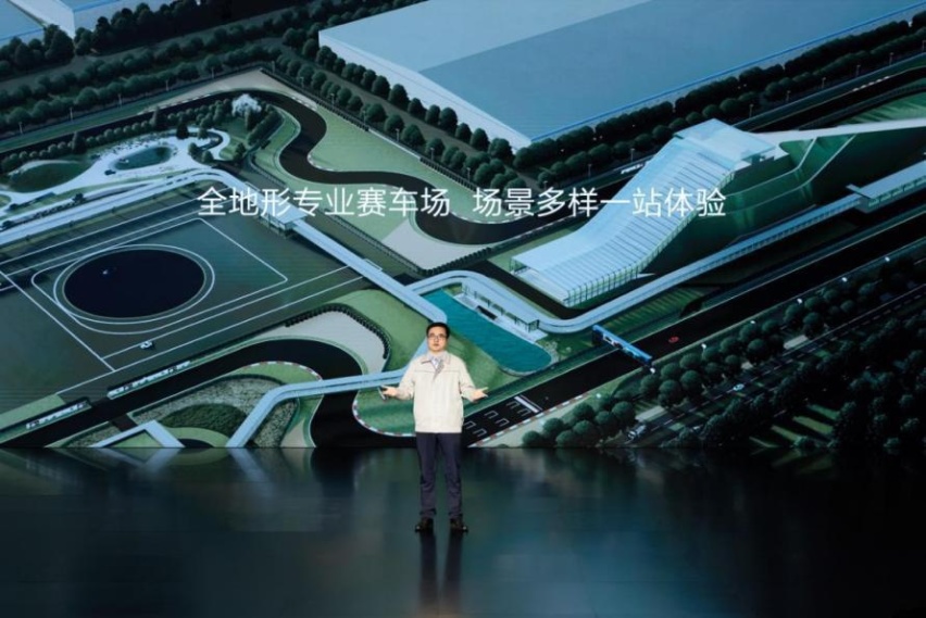 比亚迪又有大动作！从上下半场到整车智能，持续引领行业发展