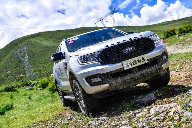 一款连中国登山队都说好的硬派越野车 它叫福特撼路者