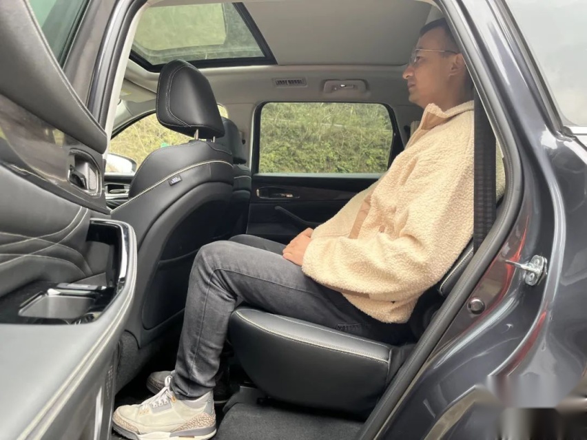 车壹圈试驾丨星途揽月400T，20万元级七座SUV，科技舒适