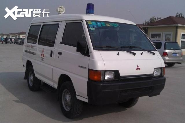 第一款配5天窗的mpv如今的你还记得三菱l300吗