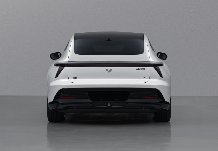 4大申报轿车盘点特斯拉Model 3 推高性能版，马自达EZ-6能火?