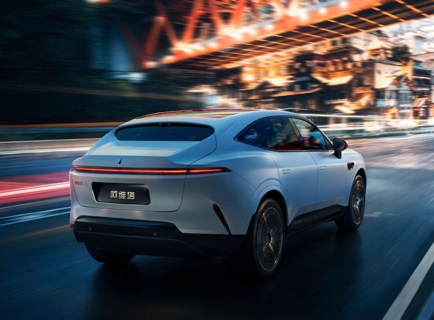 30万-40万新能源SUV，理想L7 VS 阿维塔11怎么选才不后悔？