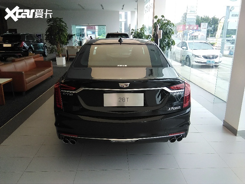 凯迪拉克CT6 探店实拍 4.2T+V8 动力超奔驰E级 配