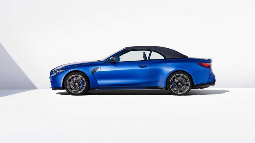 2022-bmw-m4-competition-convertible-xdrive-side-roof-up.jpg