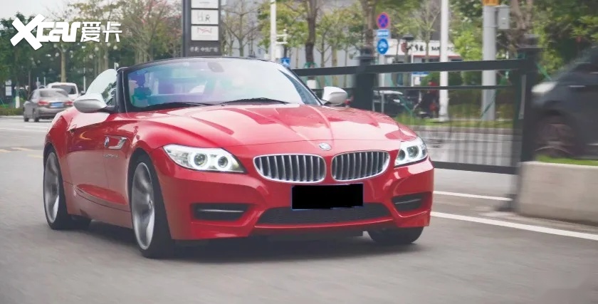 花100万买Z4 有病？