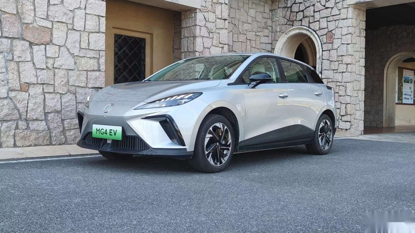 后驱更具驾驶乐趣,10万级运动个性化首选!试驾MG4 EV