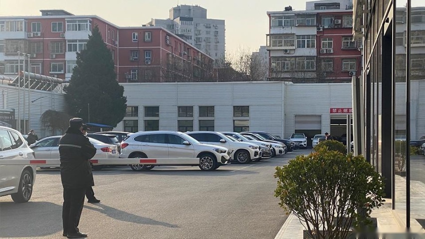 官方涨价半个月后，宝马反而卖得好，其他人谁敢跟？