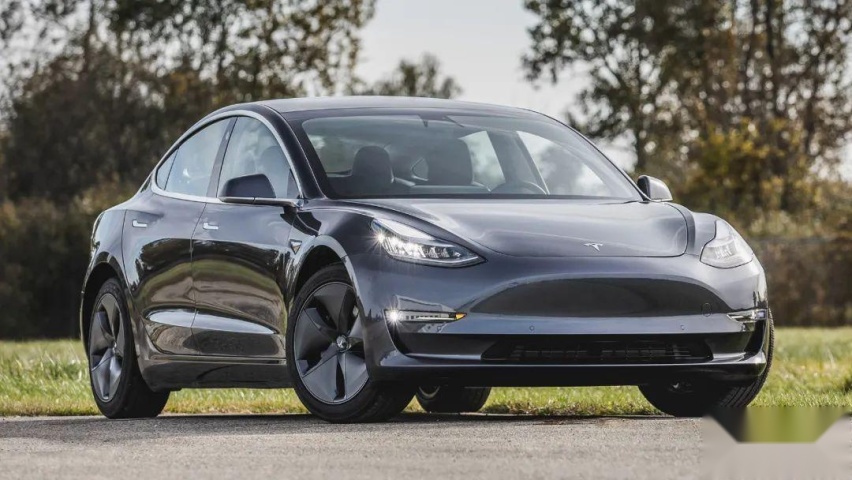 比Model 3便宜10万!长安深蓝SL03值不值?