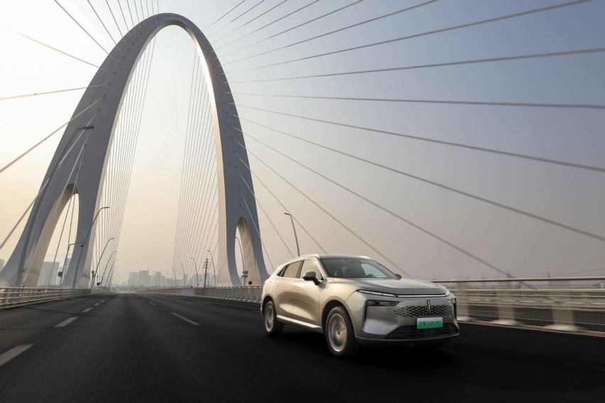 定位大五座旗舰电动SUV 新摩卡DHT-PHEV将是理想L7最强劲对手