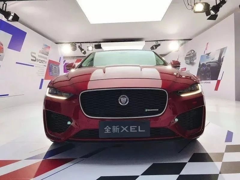 轴距超2.8米，这几款豪华家轿值得关注，优惠后仅20万出头！