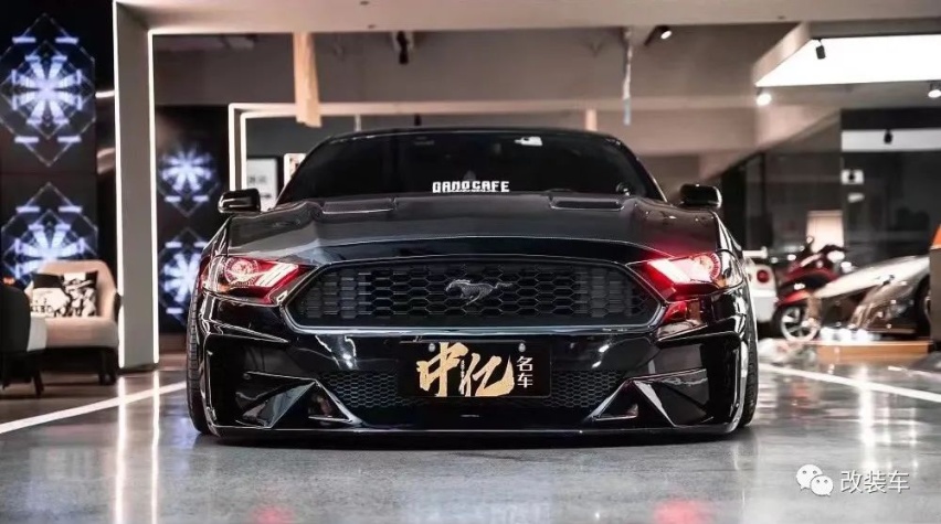 美式肌肉车Mustang也玩低趴姿态，因为改的太帅被各种举报？