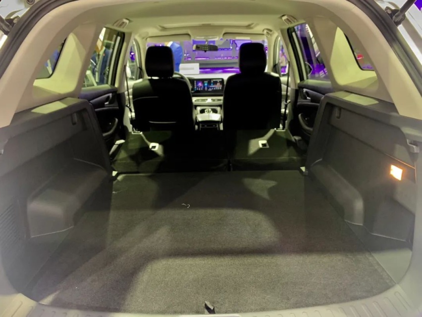 广州车展必看10万内唯一插混SUV，蓝电E5绝对物超所值