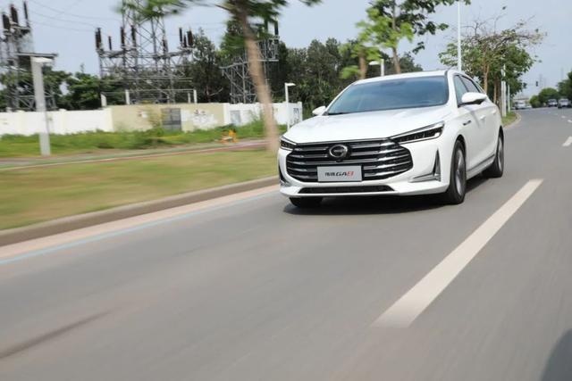 全车13个喇叭,爱信6AT加持,传祺GA8能否带来“帝王级”的享受?