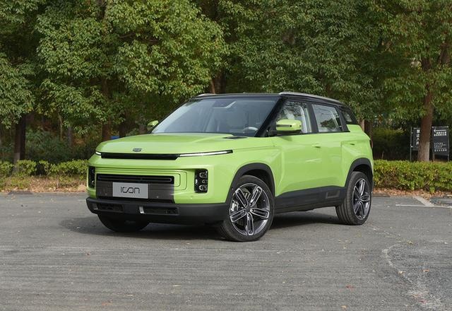 15万该选轿车还是SUV？这4款空间与配置适合家用