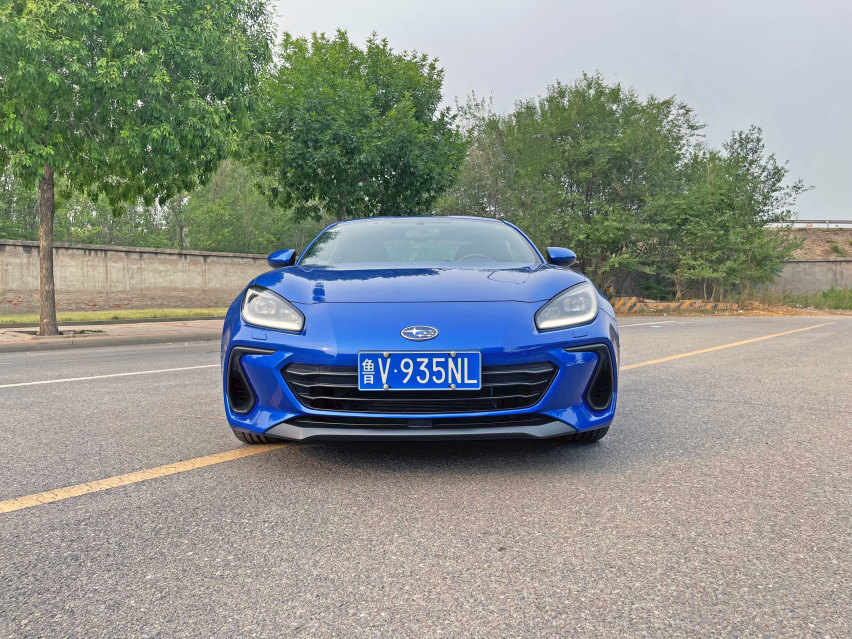 30万的手动挡“杂牌车” 试驾全新一代斯巴鲁BRZ