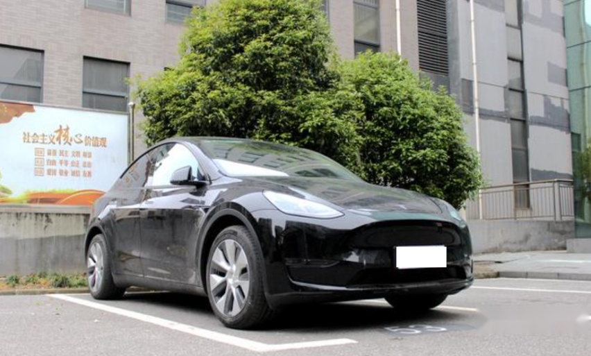 国人打造的高端SUV，岚图FREE能凭实力让你放弃特斯拉Model Y