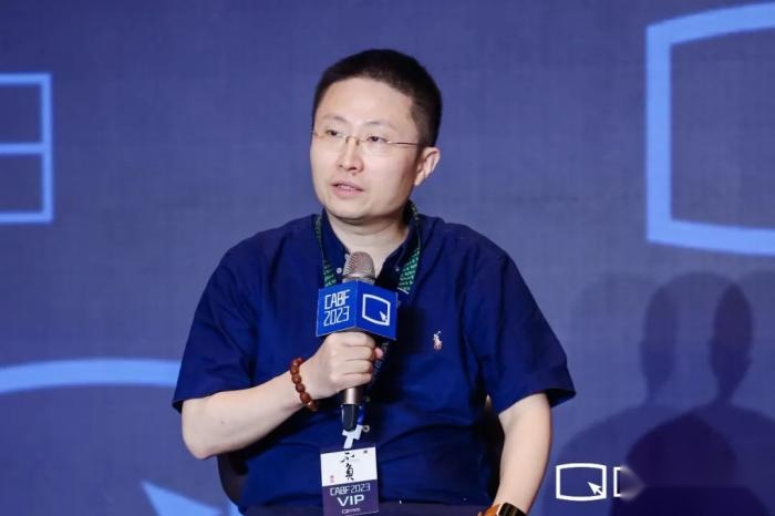 第十五届中国汽车蓝皮书论坛首日，50位行业大咖论“不负”