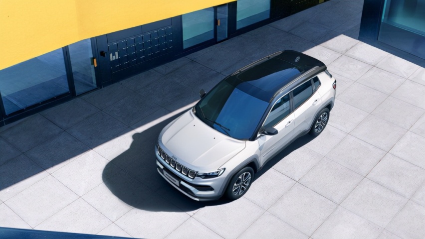 Jeep®角斗士先行版野性登场，领衔全地形 SUV 家族劲闯岭南
