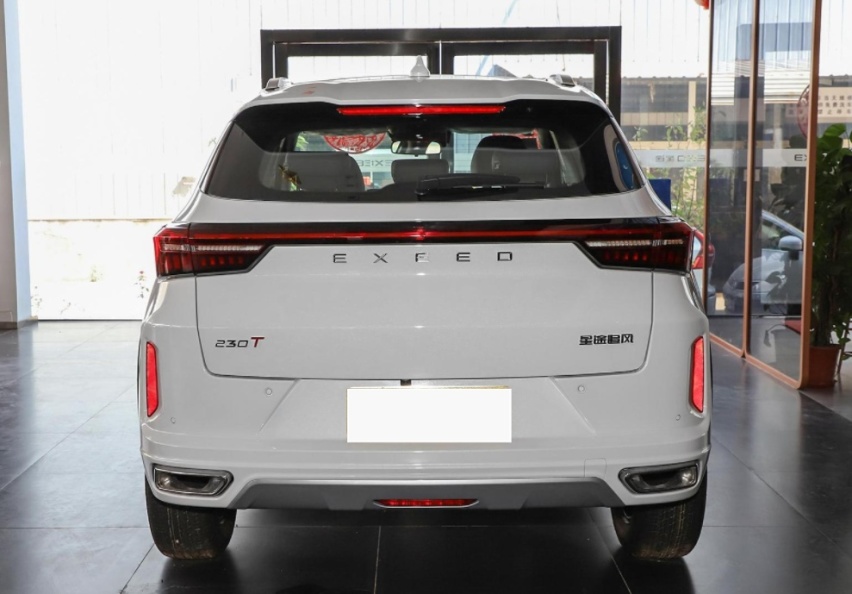 奇瑞“手起刀落”！高端SUV剩11万，内饰精装，1.5T+CVT
