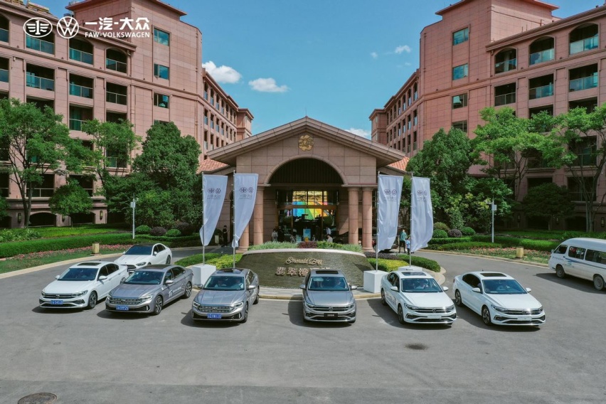一汽-大众西区启动“双车双城记”,全新速腾&宝来焕新上市