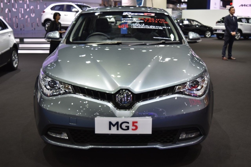 MG5-sedan-front-at-2017-Bangkok-International-Motor-Show.jpg