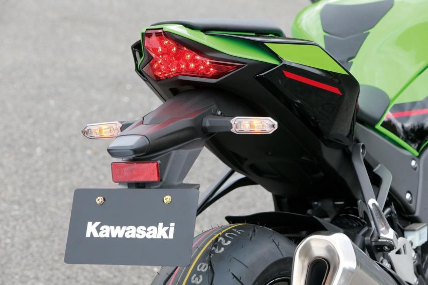 川崎公升级旗舰跑车摩托，ZX-10R四缸203马力，外观升级大