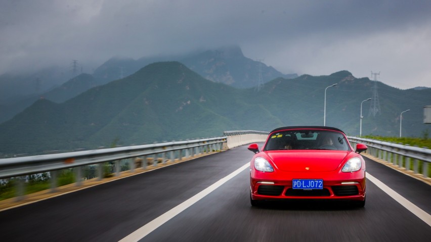 ​梦想并非遥不可及 试驾保时捷718 Boxster S