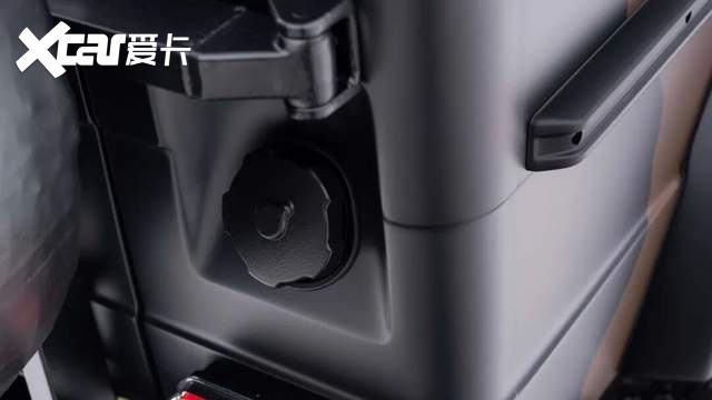 移植美式大V8的军G能不能媲美奔驰G63 AMG?