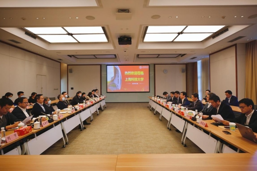 上海科技大学校长江绵恒会见高合汽车董事长丁磊 推进产学研校企战略合作