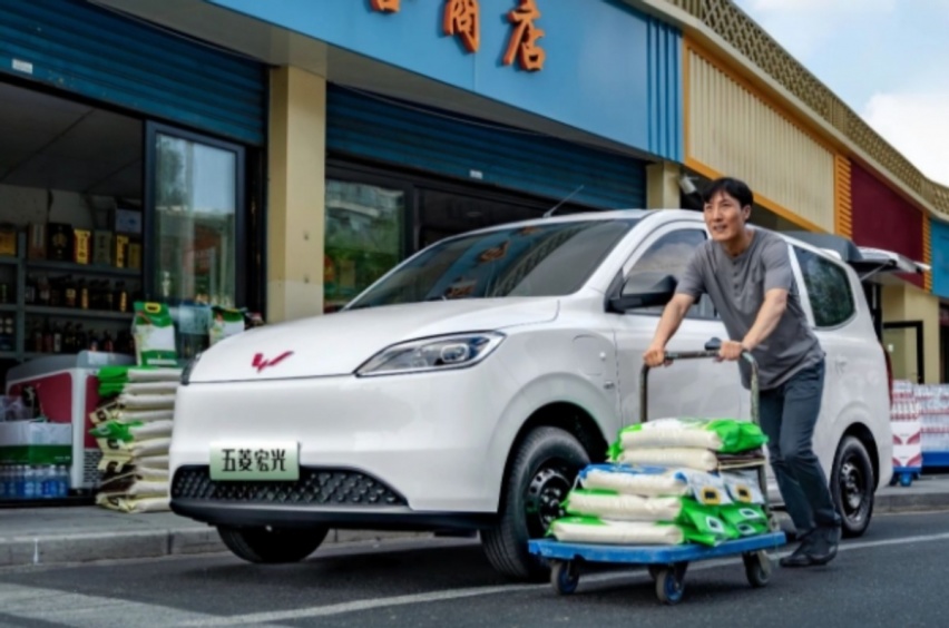 五菱之光纯电版申报：复古K-Car，四座纯电