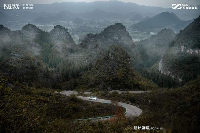 16小时跑完1200km奇境之旅，深蓝SL03释放科技“原力”