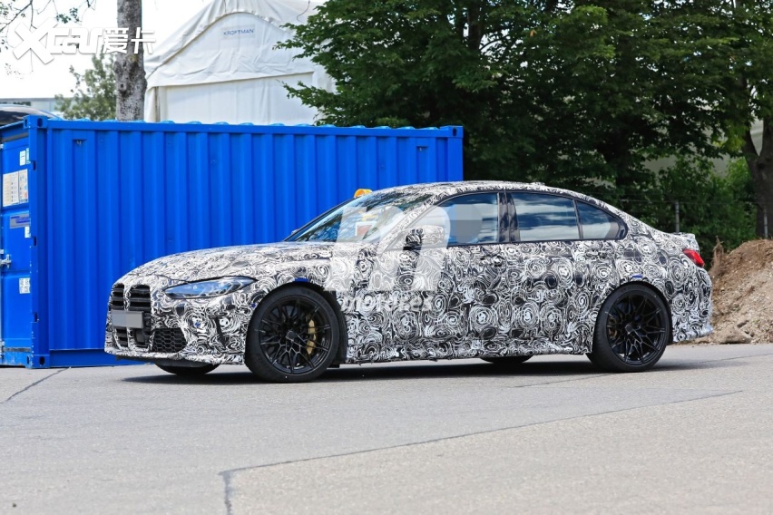 动力大幅度升级 宝马全新M3将于9月亮相