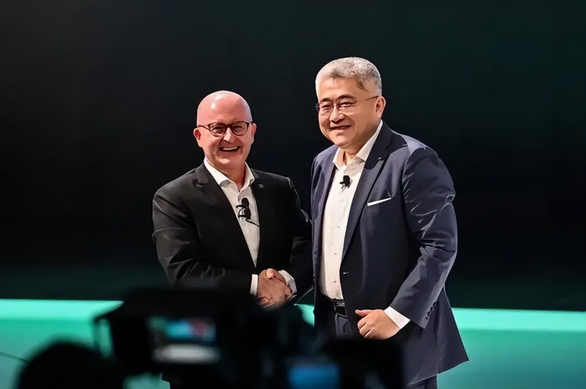 奔驰也打价格战！终端优惠十万元，最美C级不到30万拿下