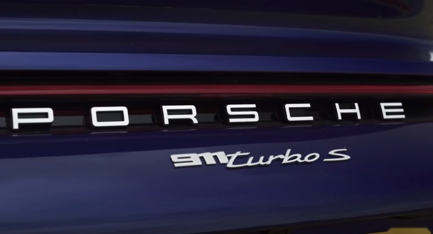 宝马M5真成直线王了！和911 Turbo S来一场400米