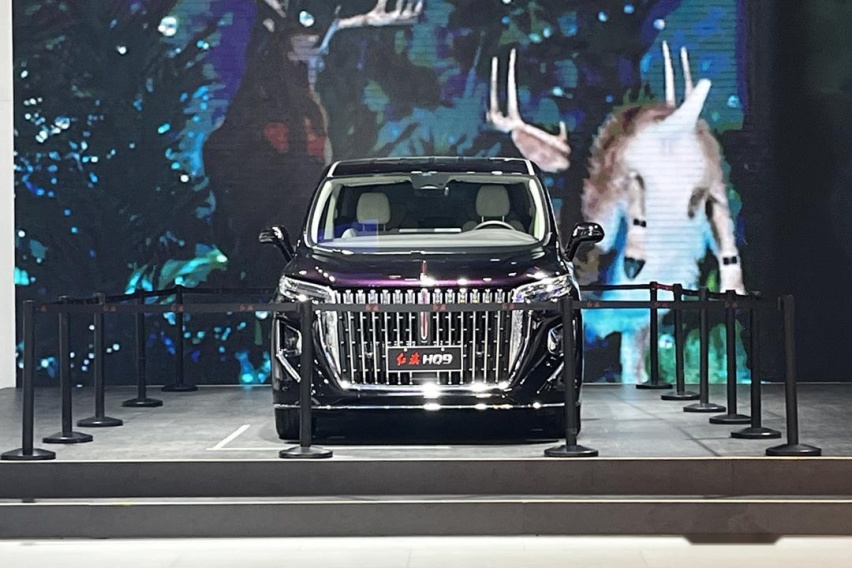 车长超5米2，预售40万起，红旗全新MPV能干赢别克GL8吗？