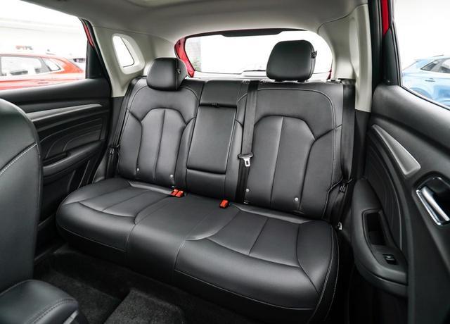 6.88万拿下中型SUV?这款降2万+，空间大、配置高过同级