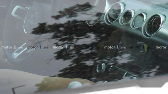 福特野马Mach1车型回归 谍照曝光将匹配手动变速箱