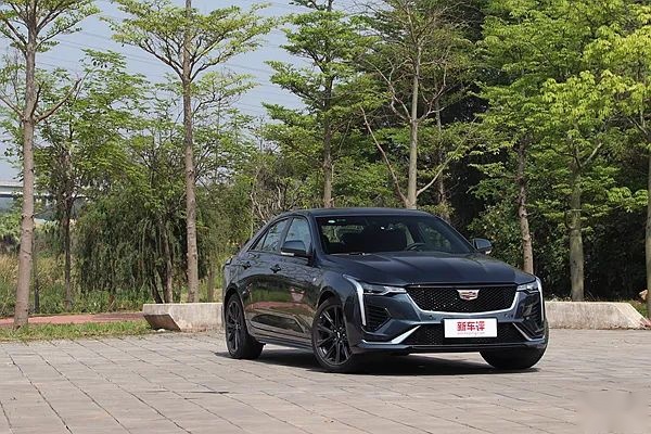 只要23万！年轻人的“大后超”，凯迪拉克CT4你买账吗？
