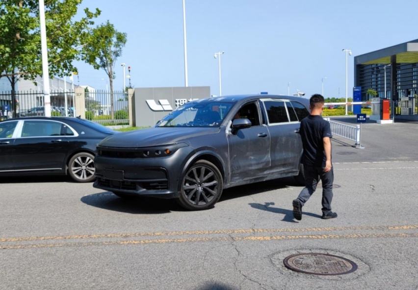 理想第二款车谍照曝光，综合续航或800km，叫板宝马X7能赢?