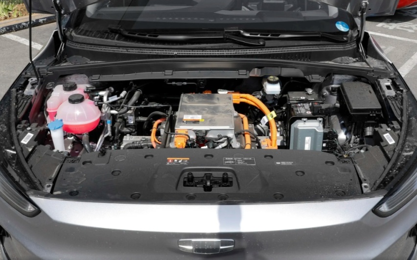 定位紧凑型SUV，起售价14.37万，吉利几何C销量差理所应当？
