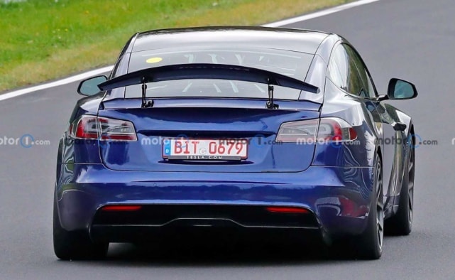 特斯拉Model S Plaid+谍照来袭，809kW最大功率，运动套