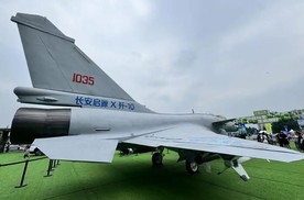 2025重庆车展丨长安猎手与歼-10C硬核同框