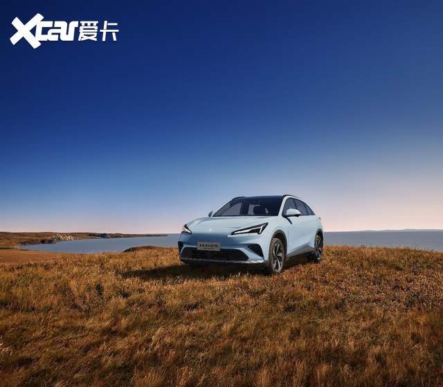 为什么越来越多人,把“第一台新能源车”换成极狐?