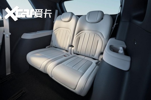 2026 款东风奕派 eπ008 六座 SUV，全家出行超自在